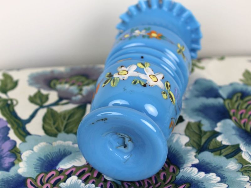 opaline vaasje handbeschilderd