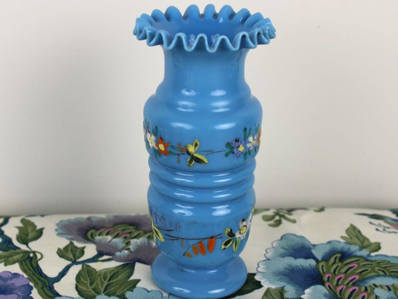 opaline vaasje handbeschilderd