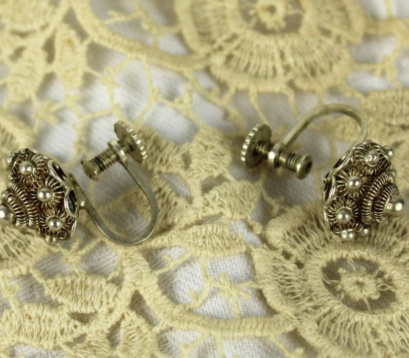 Zeeuwse knop oorbellen zilver