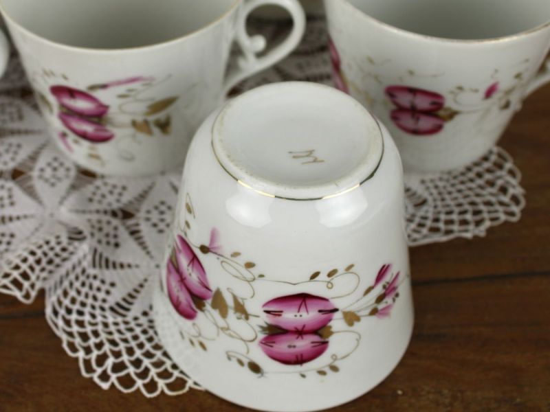 Franse handbeschilderde kopjes