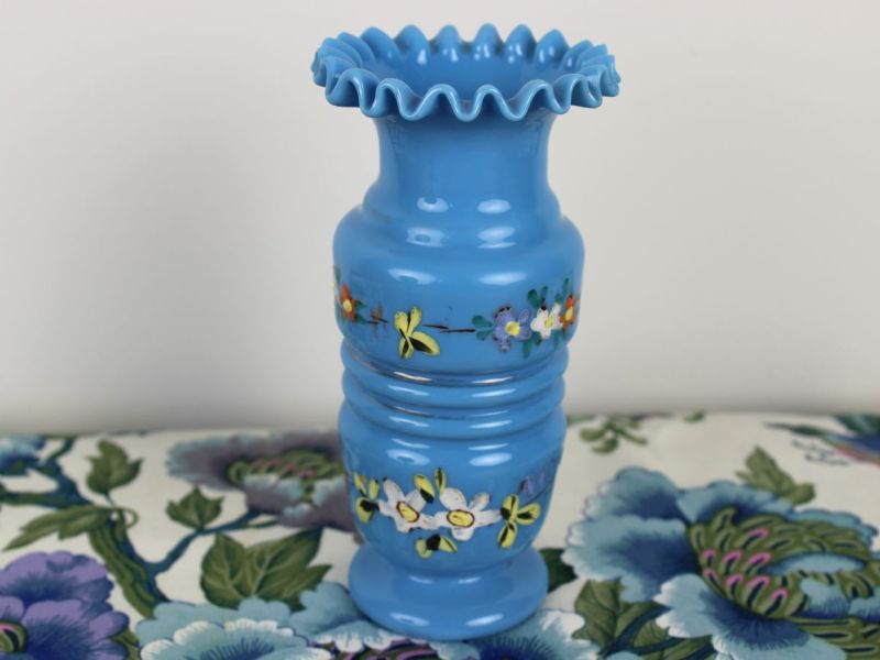 opaline vaasje handbeschilderd