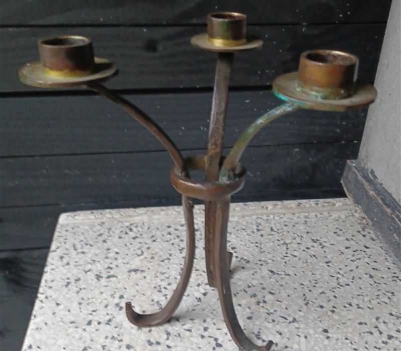 koperen kandelaar