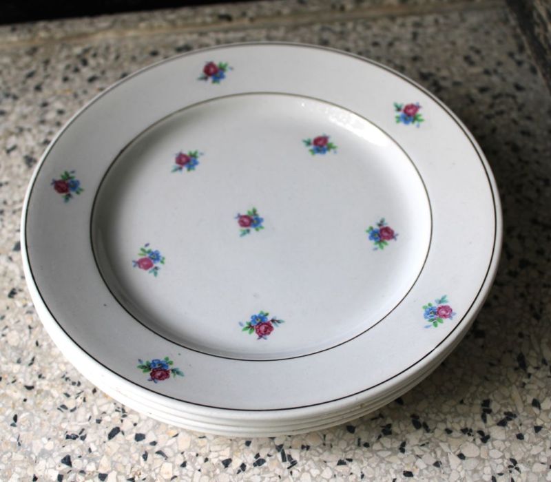 Franse bordjes met bloemetjes